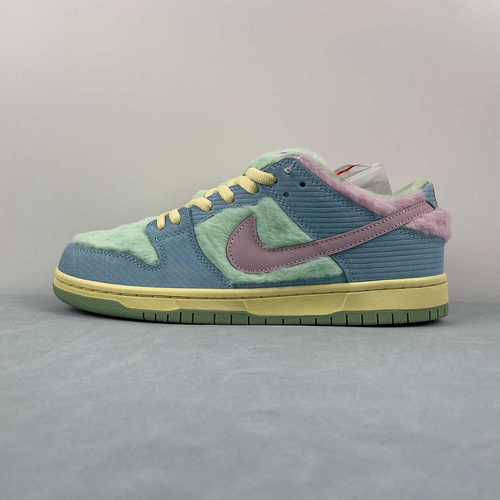 J  Nike Dunk Low  FN6040-400  36-47 5